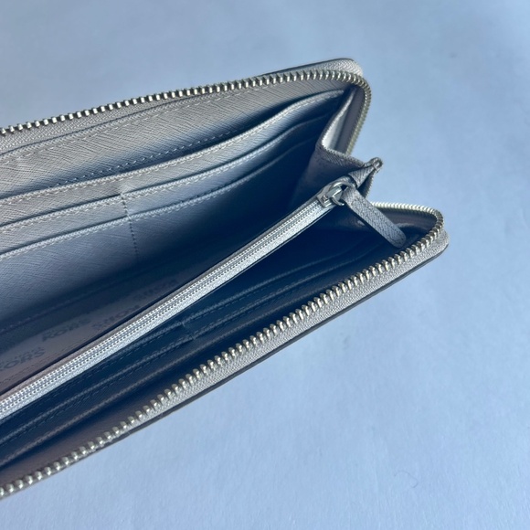 Michael Kors Grey Pebble Genuine Leather Zip Around Wallet - Picture 9 of 15